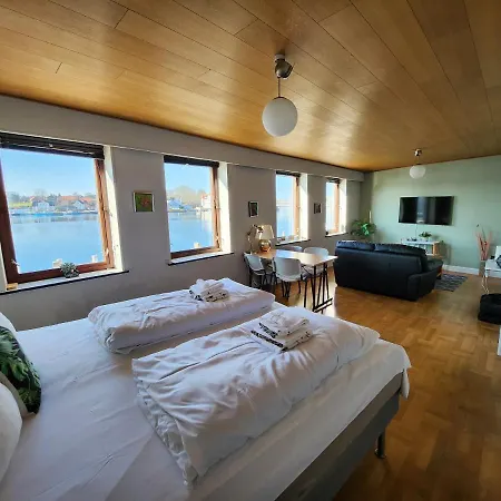 Grannys Harbour View - 1st Floor Sønderborg