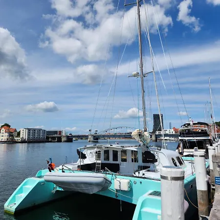 Grannys Harbour View - 1st Floor Apartment Sønderborg