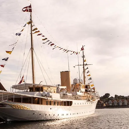 Grannys Harbour View - 1st Floor Apartment Sønderborg