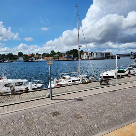 Grannys Harbour View - 1st Floor Appartement