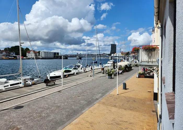 Grannys Harbour View - 1st Floor